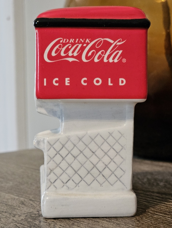 Coca Cola Coke Vintage Style Red Salt & Pepper Shakers Decor Kitchen Lot - Picture 5 of 11